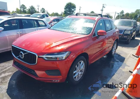 2021 Volvo Xc60 T5 Momentum z USA, uszkodzony, nr VIN YV4102RK1M1738035